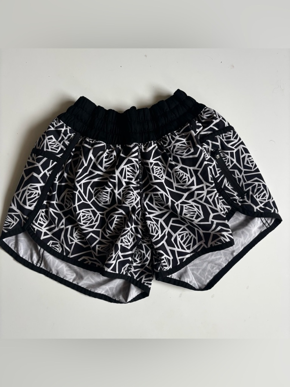 Lululemon Black and White Patterned Shorts - 4